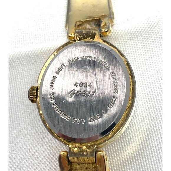 Vintage Gitanoe Womens Gold Tone Mother of Pearl Quartz Watch Diamond Accents - Picture 8 of 12